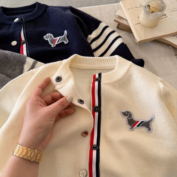 Children's knitted sweater