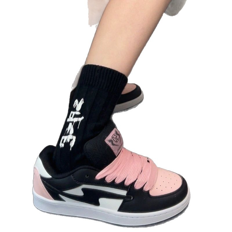 Nuevos zapatos de pan de color rosa negro relámpago para mujer, zapatos casuales de suela gruesa para estudiantes de todo fósforo, zapatos de tabla de aumento, lote de punta redonda