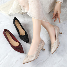 2025春秋新款尖头细跟高跟鞋女浅口烫钻金色宴会单鞋红色妈妈婚鞋