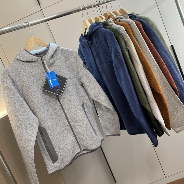 Offline 2K+! Outdoor New Technology Laminated Flap Pocket Pants Warm Fleece Hooded Casual Jacket Outwear Sweatshirt for Men and Women