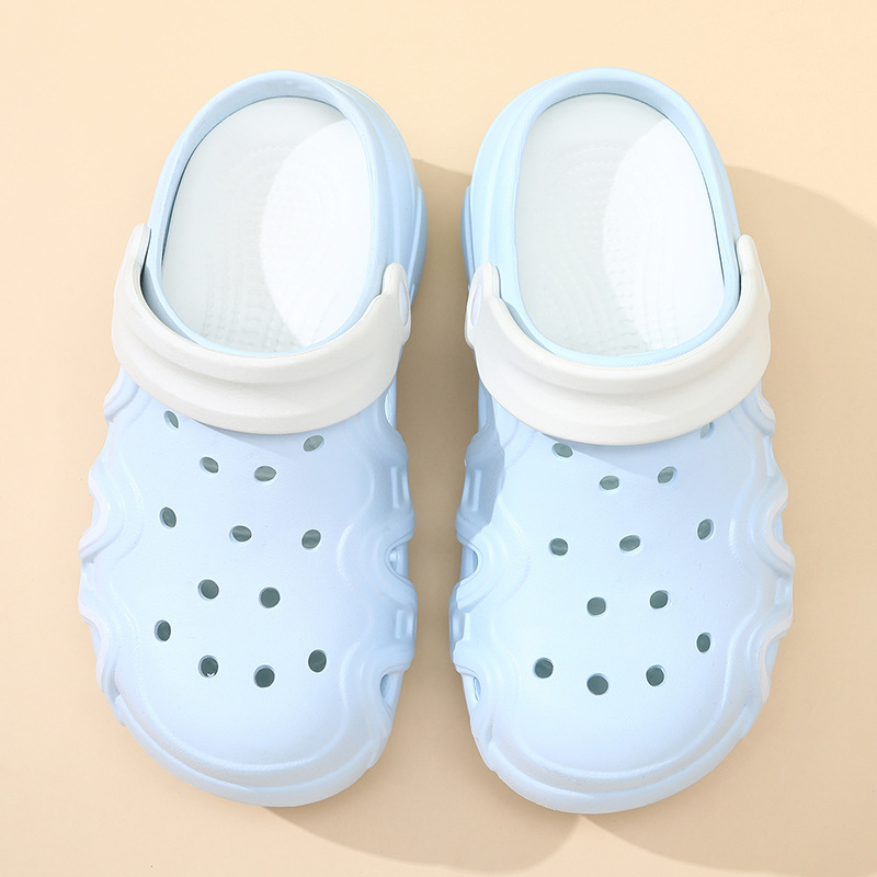 Zapatos con agujeros de suela gruesa para mujer, sandalias de pies transpirables y no malolientes, aumento de verano, sensación de alta calidad antideslizante, arrastre de EVA Baotou