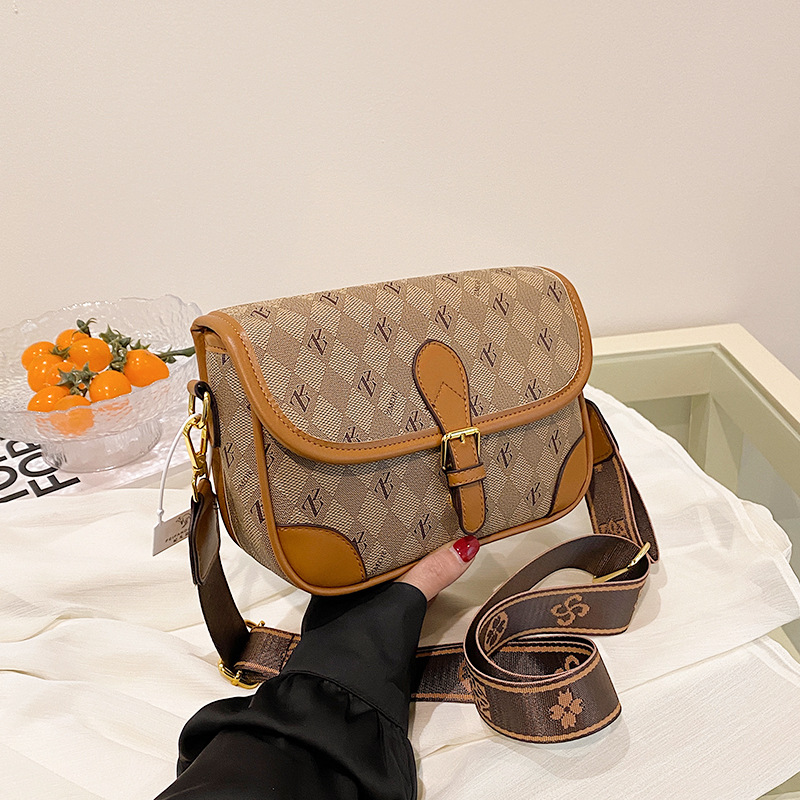 Fashionable and popular women's bags, 2024 new high-end texture versatile shoulder bag, crossbody bag_voghion.com