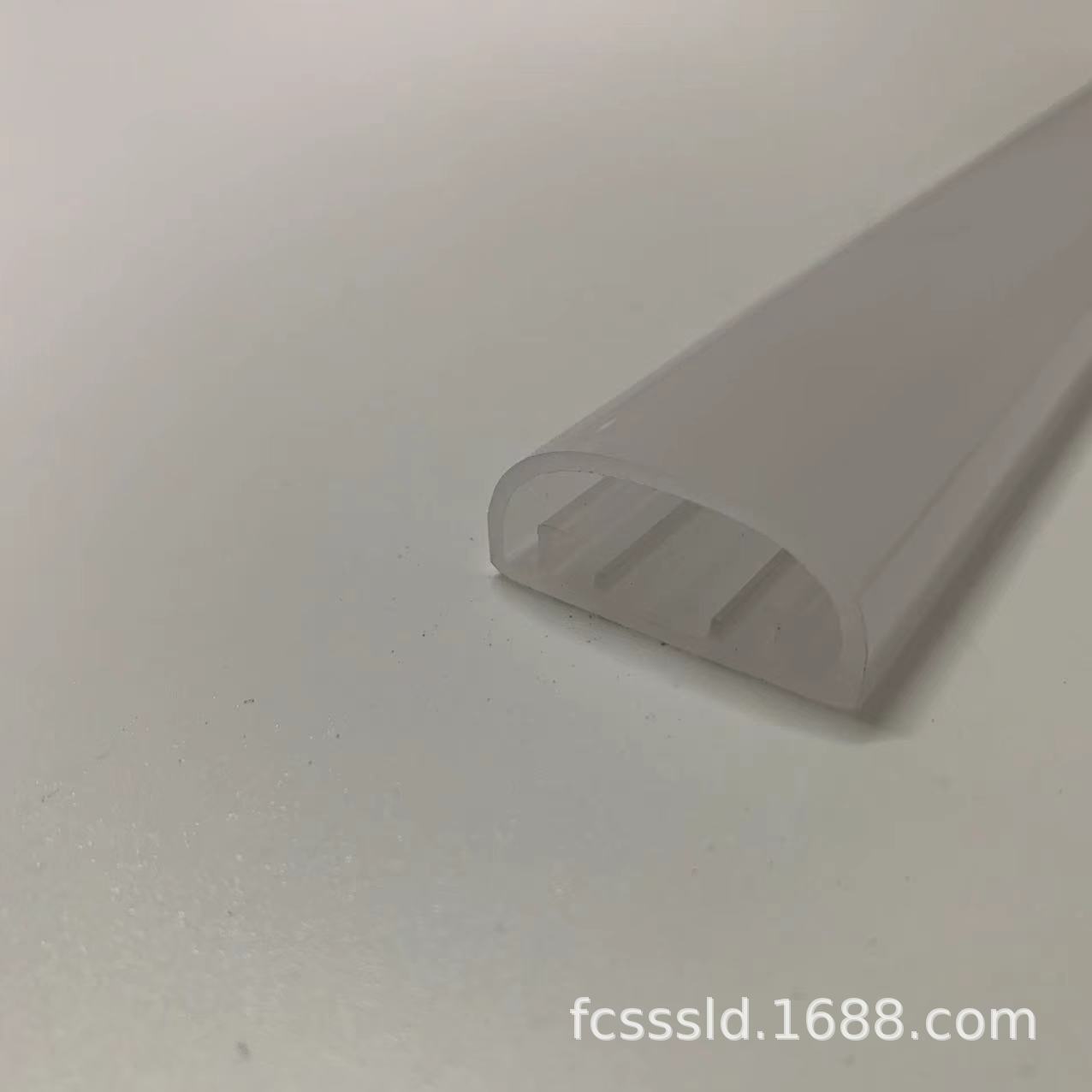 定 制PVC塑料方通，PVC挤出扁通，塑料方管，阻燃PVC挤出塑料管材