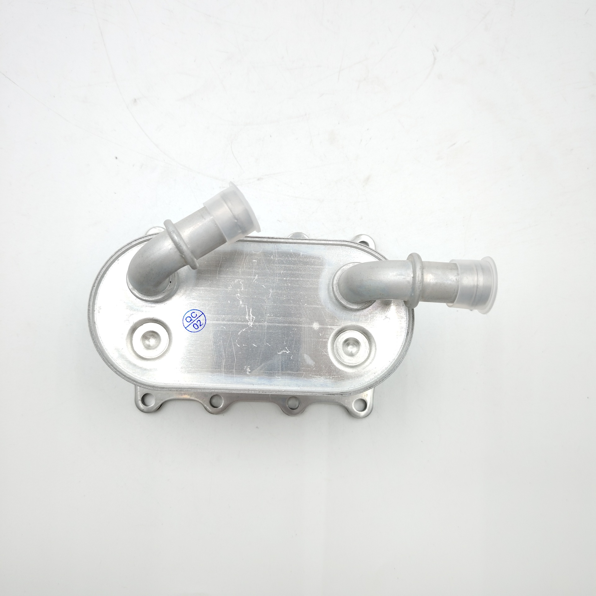 F01-1503011 is suitable for Chery engine oil cooler, oil cooler for domestic vehicles