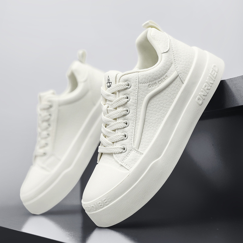 Men's shoes 2026 summer new model solid color leather large-toe sneakers casual thick-soled dad shoes Men's shoes 2026 summer new model solid color leather large-toe sneakers casual thick-soled dad shoes