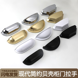 �F�����sؐ����A������ș����Ͻ�ɫ��ɫ��ɫС���ֱ��W�͹Ű���