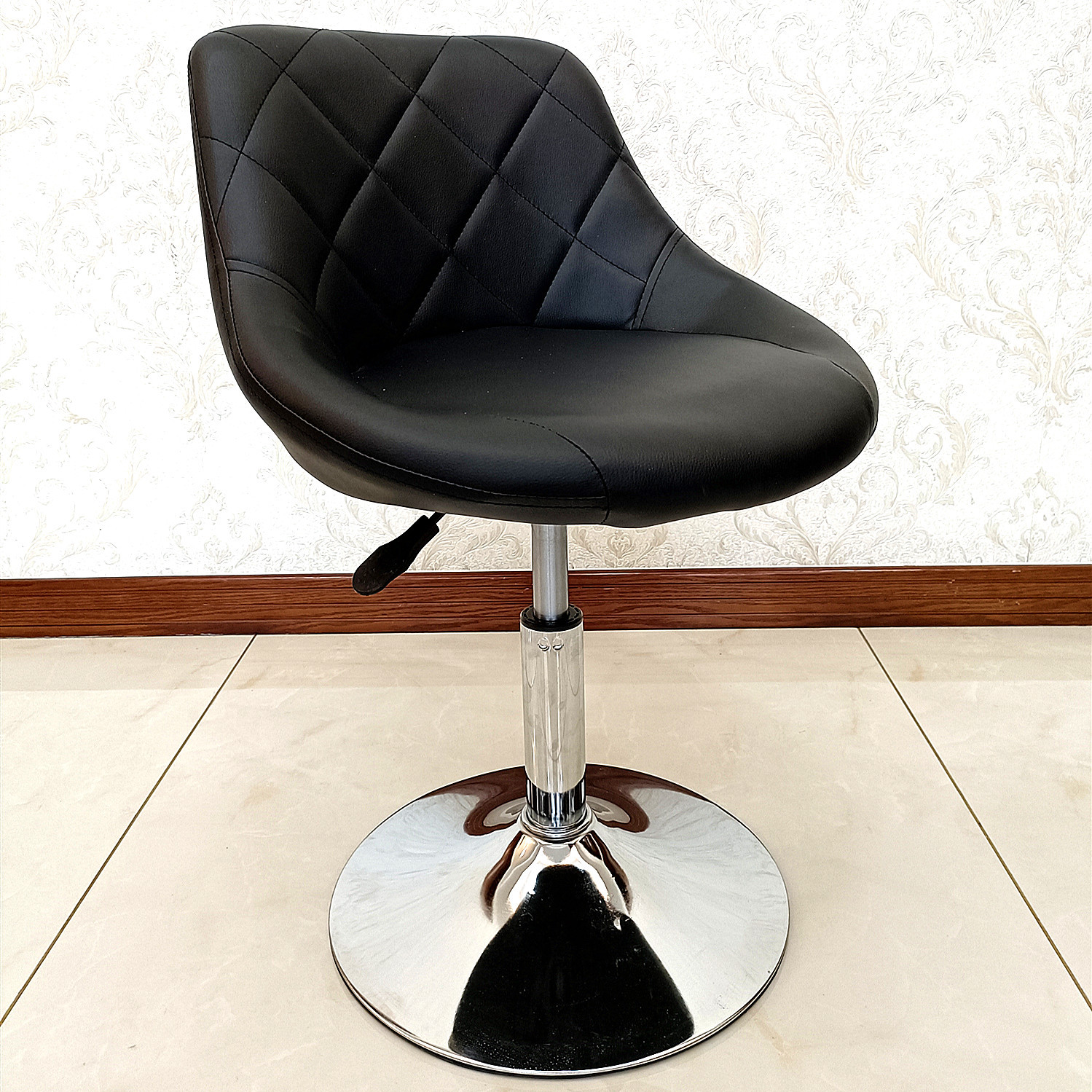 블랙 다이아몬드 블록 쇼트 스타일