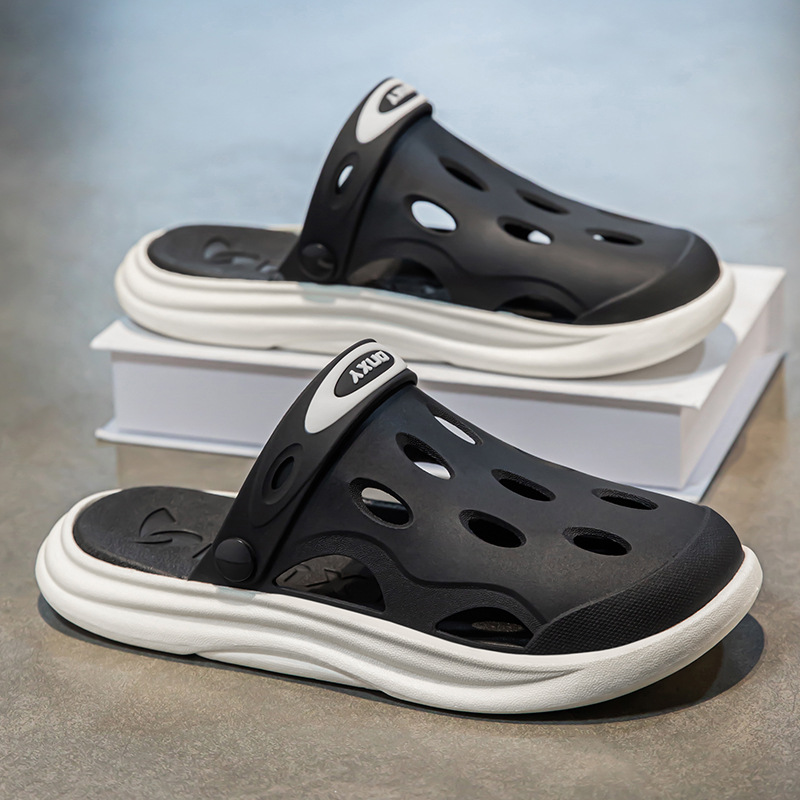 Zapatos de verano para hombres, zapatillas de bolsillo ligeras y medias, 2025 nuevas zapatillas de playa antideslizantes para hombres.