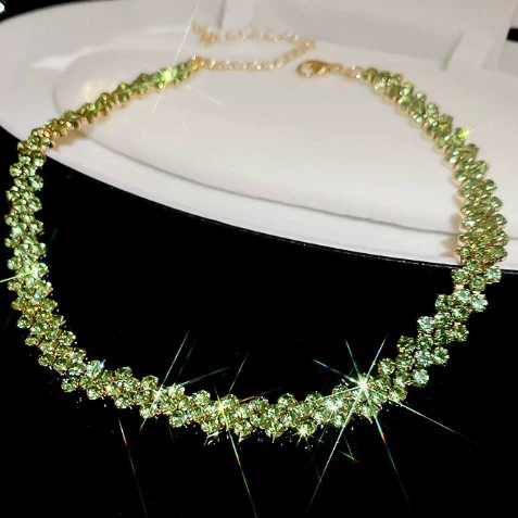 Простое бриллиантовое ожерелье choker ошейник