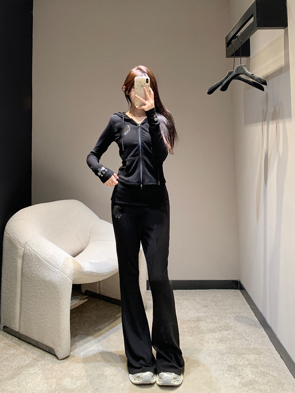 2025早秋新款Cho南油工厂美式甜辣运动风烫钻拉链外套+喇叭休闲裤|undefined