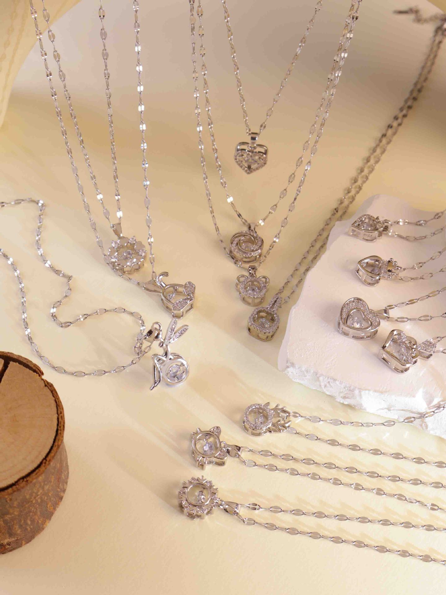 Pendant Necklace Classification Titanium Steel Chain Material Titanium Steel Copper Coffee Bean Chain Inlay Geometric Zircon Pendant Necklace