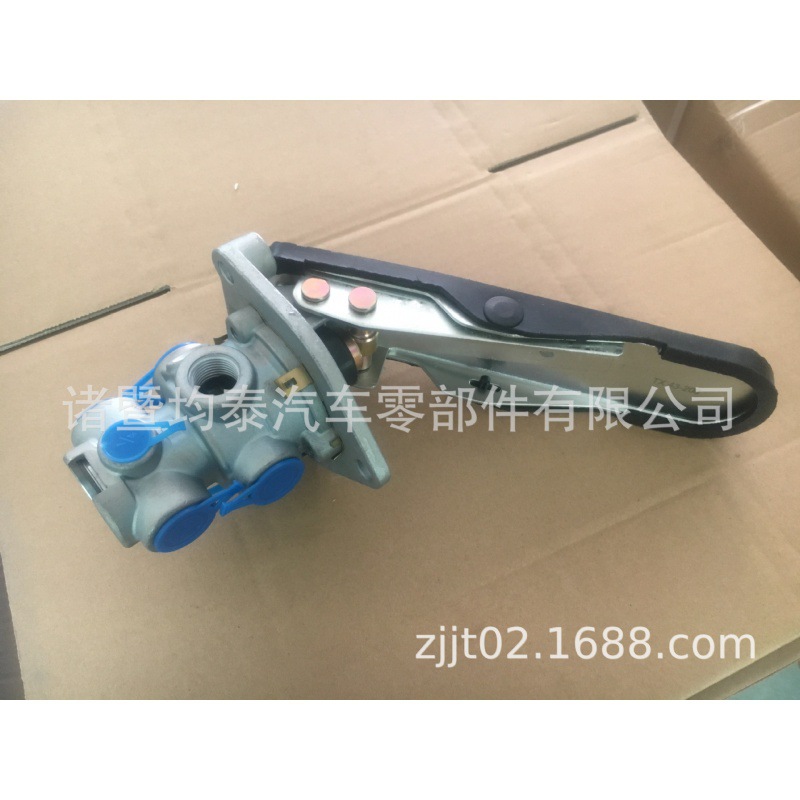 La válvula de pie 229501 con el autobús europeo del camión pesado del pedal parte SMT