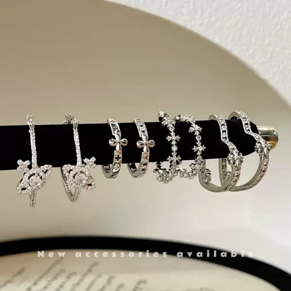 Korean-style niche ins-style cross and Saturn zircon earrings with a light luxury design, heart-shaped hollow cross earrings for women