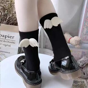 Small wings socks tube socks cute white black couple send boyfriend JK Lolita tide Zhuji socks wholesale