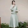 茶楼秋冬刺绣上衣汉服