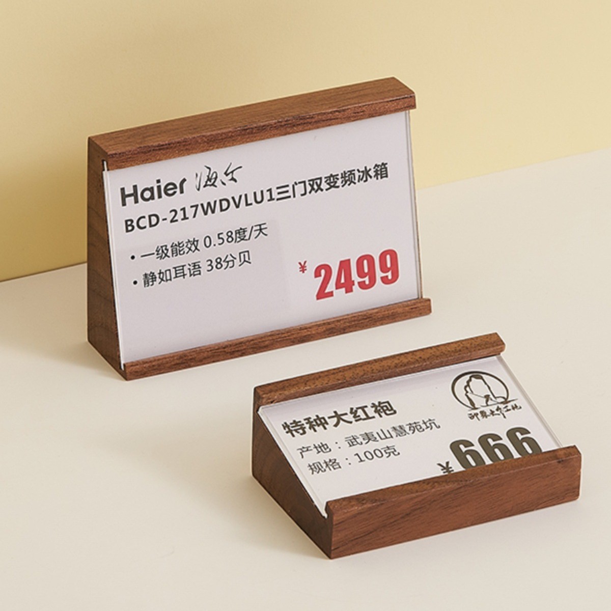 Soporte de Exhibición Inclinado de Madera y Acrílico para Precios y Etiquetas