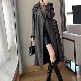 女式牛仔裤;女式T恤;休闲裤