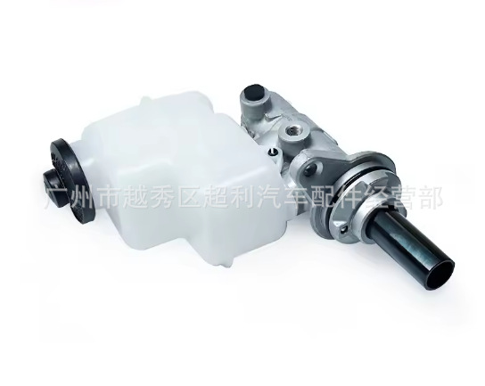 Applicable to 47201--42380 47201-0R030 47201-0R082 RAV4 ACA33 brake master cylinder