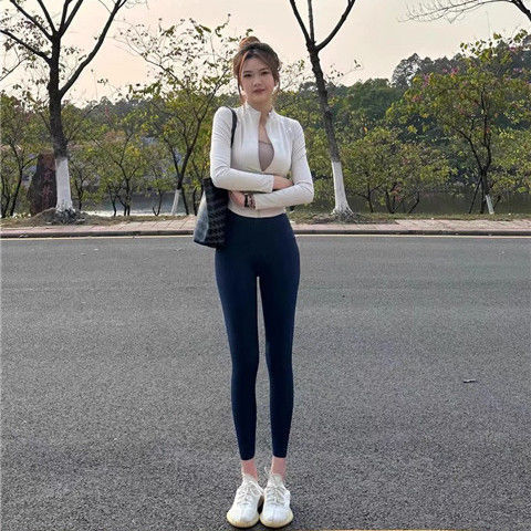 싱글 화이트 스탠드 칼라 재킷