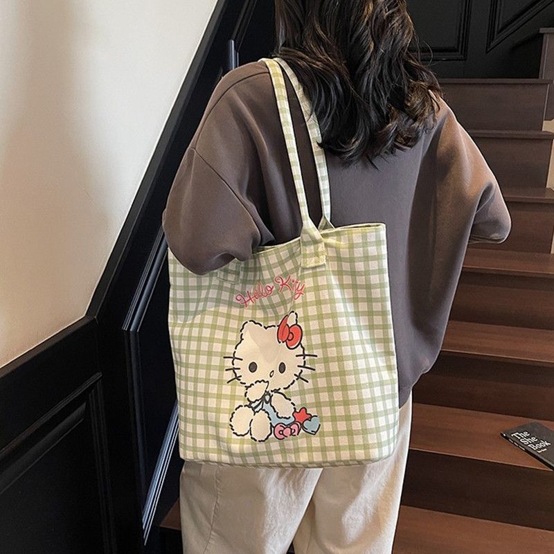 日本の漫画チェック柄キャンバスバッグ女性の夏の大容量円筒形バッグ多用途学生通勤学生クロスボディバッグ|undefined