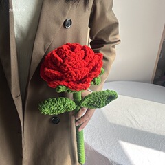 情人节礼物毛线编织花巨无霸玫瑰花束成品送女友闺蜜生日礼物2025
