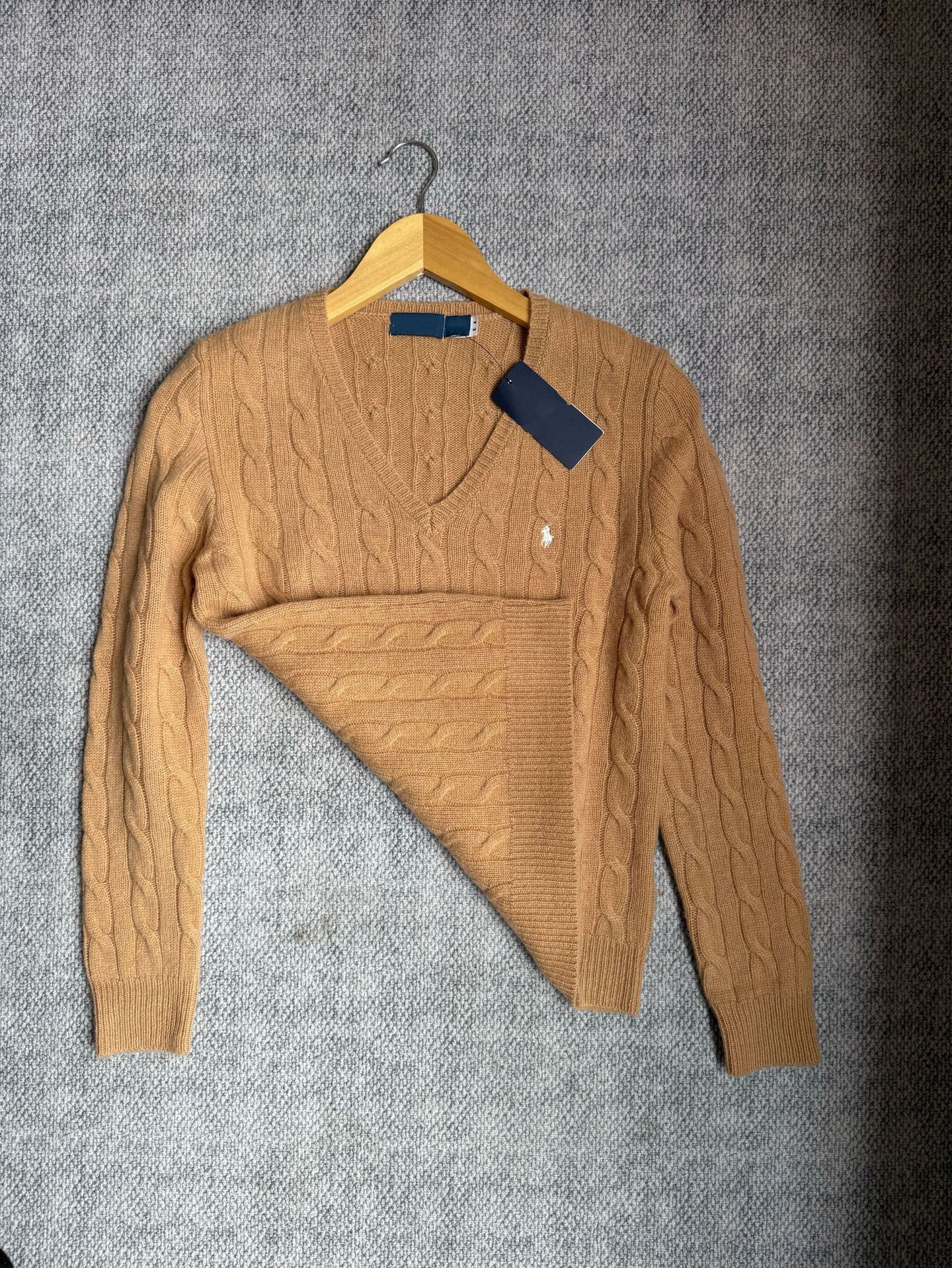 PLラフ小馬標90ウール10カシミヤツイストvネックカシミヤシャツ麻花ウールセーター女性上着