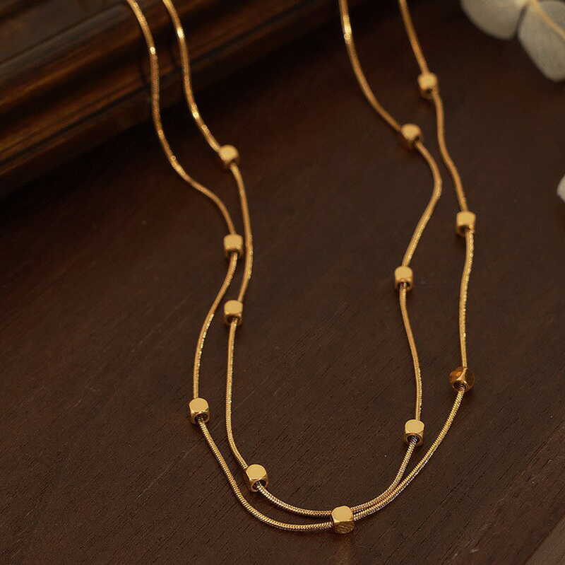 Fashionable universal sophisticated elegant necklace