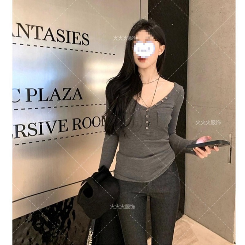 韩系领小粒扣口袋装饰针织打底衫女早秋显瘦百搭长袖上衣7108|undefined