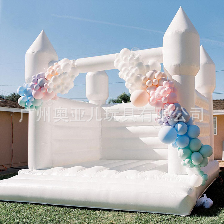 Inflatable travel trampoline
