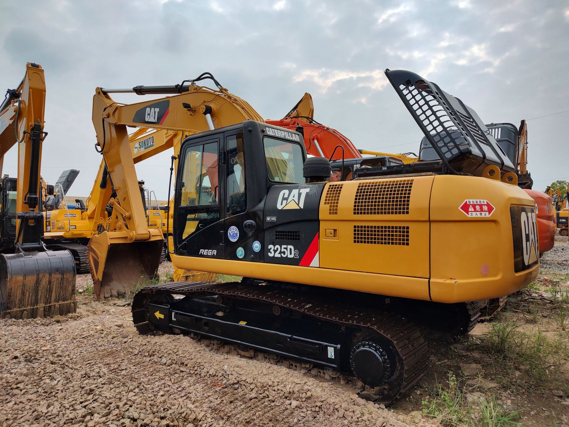 Conghua exportación a largo plazo de segunda mano Carter 320D Komatsu 200 SanY205 excavadora moderna 215
