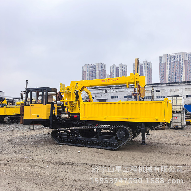 兼具吊装运输履带起重机爬山虎随车吊全地形作业野外管线铺设吊机