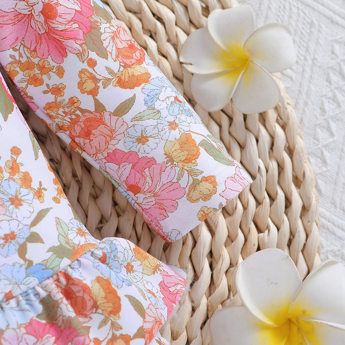 SAMGAMIBABY children's swimwear new girls long sleeved printed one piece swimsuit_voghion.com