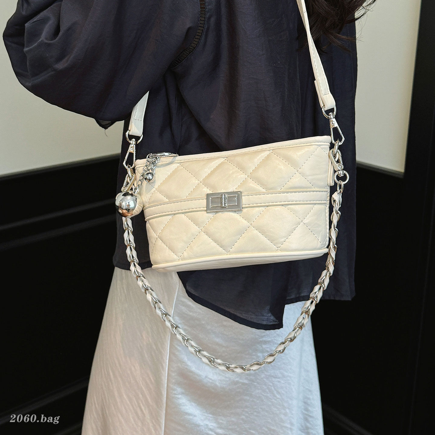 Nichezhong bolso de cinturón Lange nuevo bajo las axilas 2026 bolso de cubo de verano bolso de cadena de lujo ligero bolso de hombro pequeño viento fragante