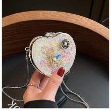 迷你爱心亚克力小包包女25新款欧美水钻个性嘴唇口红包链条斜挎包