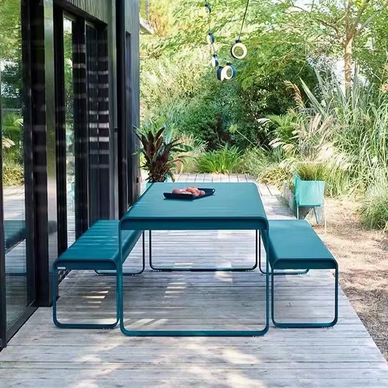 Mesa y silla personalizados de aluminio al aire libre Jardín al aire libre Hotel Villa Resort Residencial Mesa y silla metálica Set