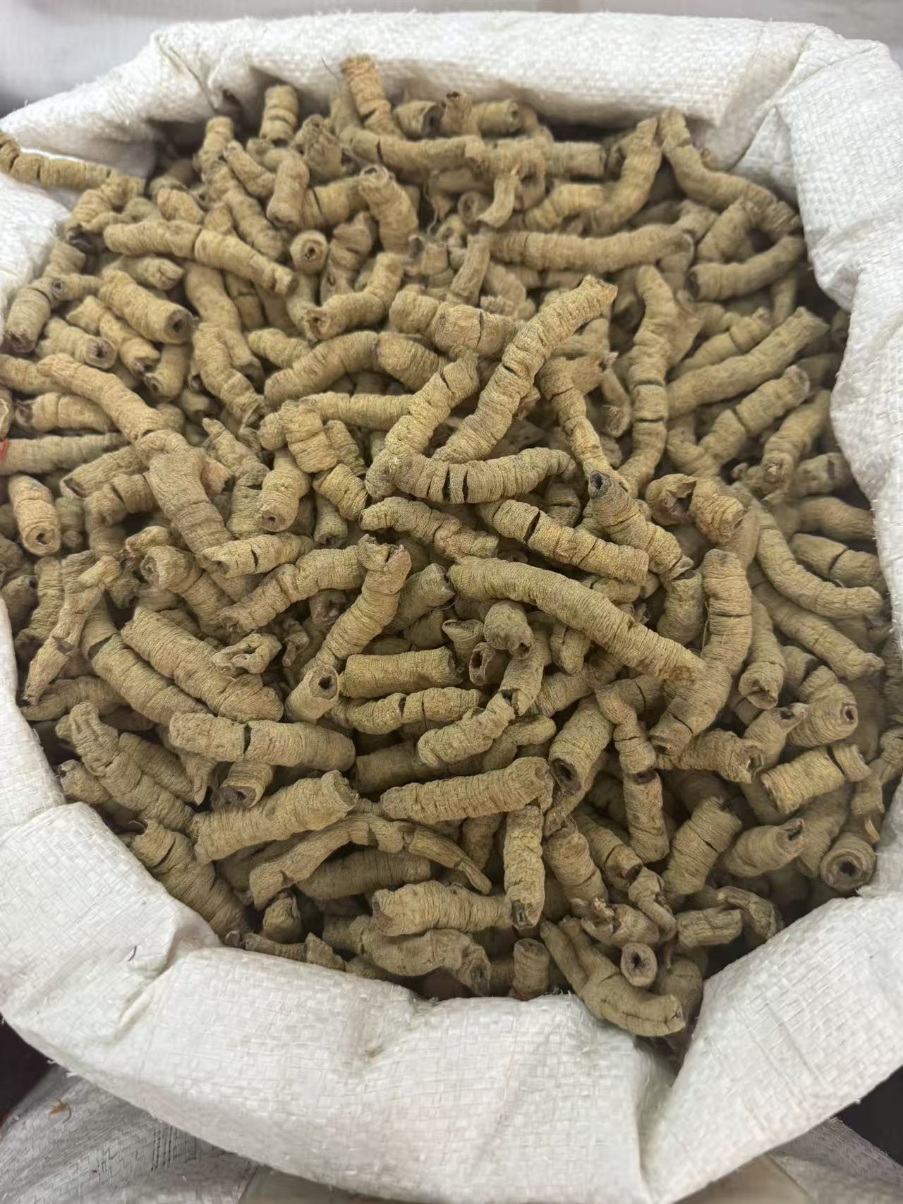Dried Morinda Root Ba Ji Tian 1000g Whole Root Slices for Decoction and Herbal Wine specifications