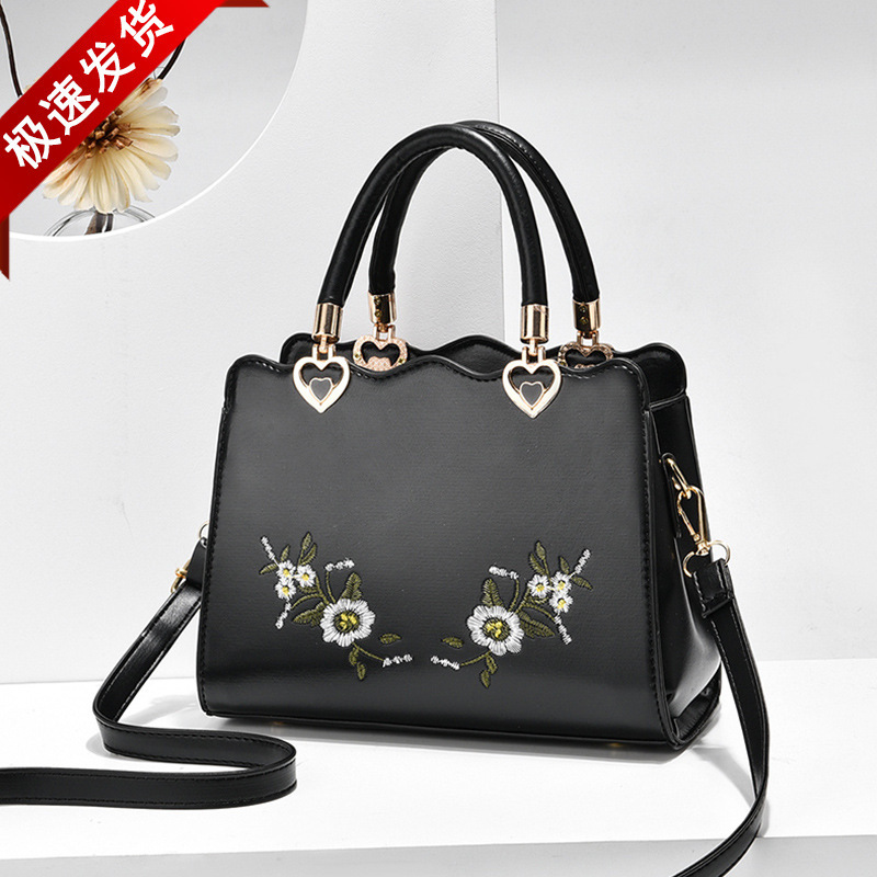 2022 Japanese and Korean New Fashionable Small Fresh Artistic Embroidered Small Square Bag Contrasting Color Casual Shoulder Crossbody Embroidered Women's Bag