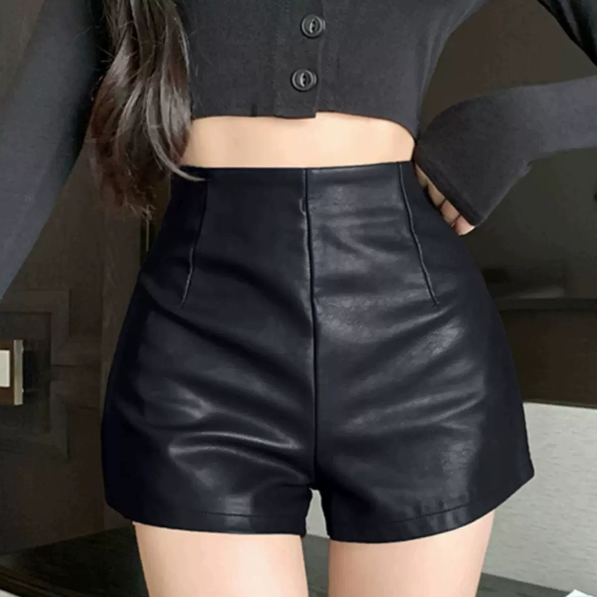 黑色皮短裤女2023新款秋季热裤辣妹高腰修身显瘦紧身a字休闲裤子