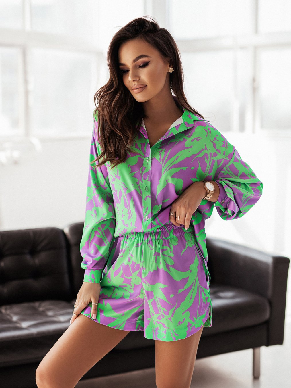 Nieuwe dameskleding set in resortstijl, resortstijl, lente/zomer 2022, Europees-Amerikaans, grensoverschrijdend, casual, shirt en short. Op voorraad._voghion.com