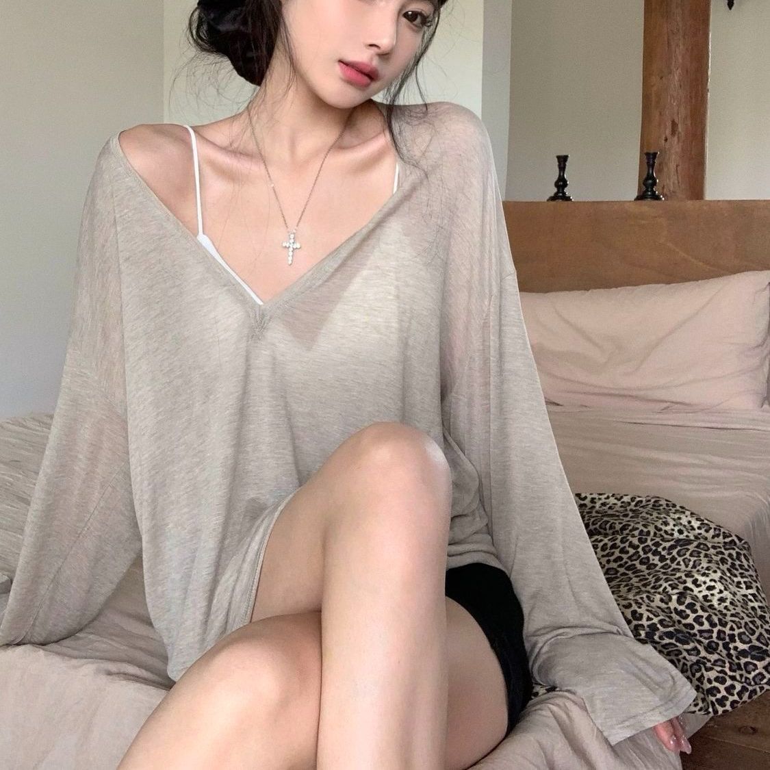 텐셀 초박형 골지 얇은 살짝 비치는 브이넥 긴팔 티셔츠 여성 루즈한 자외선 차단 블라우스 기질 캐주얼 탑
