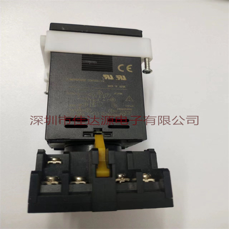 温控器 PXZ4-SDY2-5V-D 实物图片，价格实惠。先询后拍。