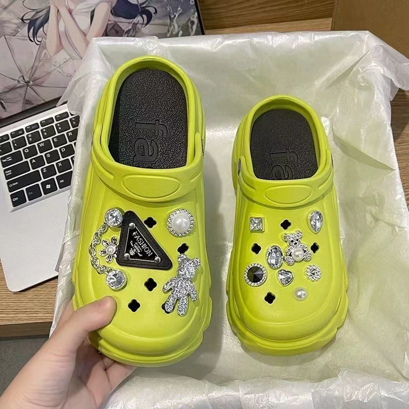Нескользящие модные милые пляжные осенние тапочки