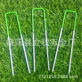 绿色人造草皮固定钉U型草坪钉 镀锌钢地钉 供应出口质量Turf pegs