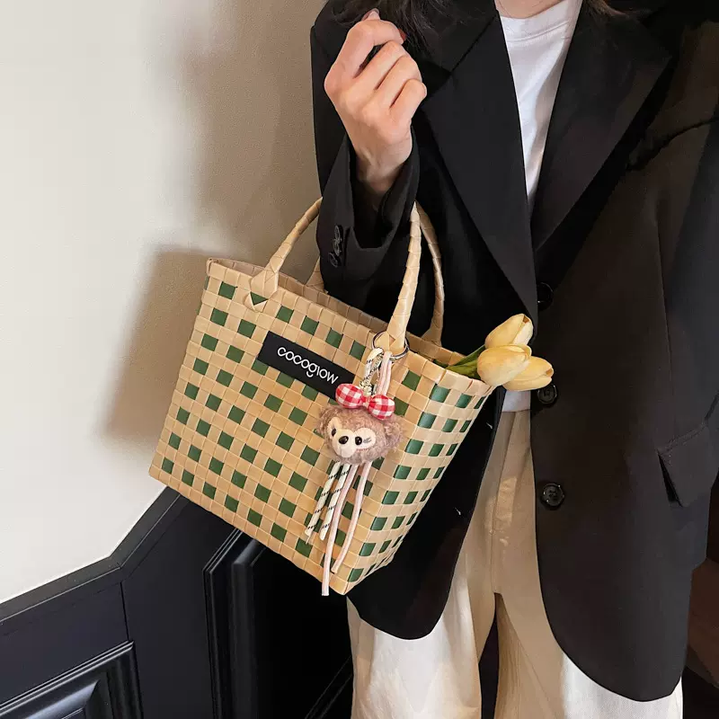 时尚百搭单肩包2025新款春夏季化妆包托特包单肩包流行简约包包女