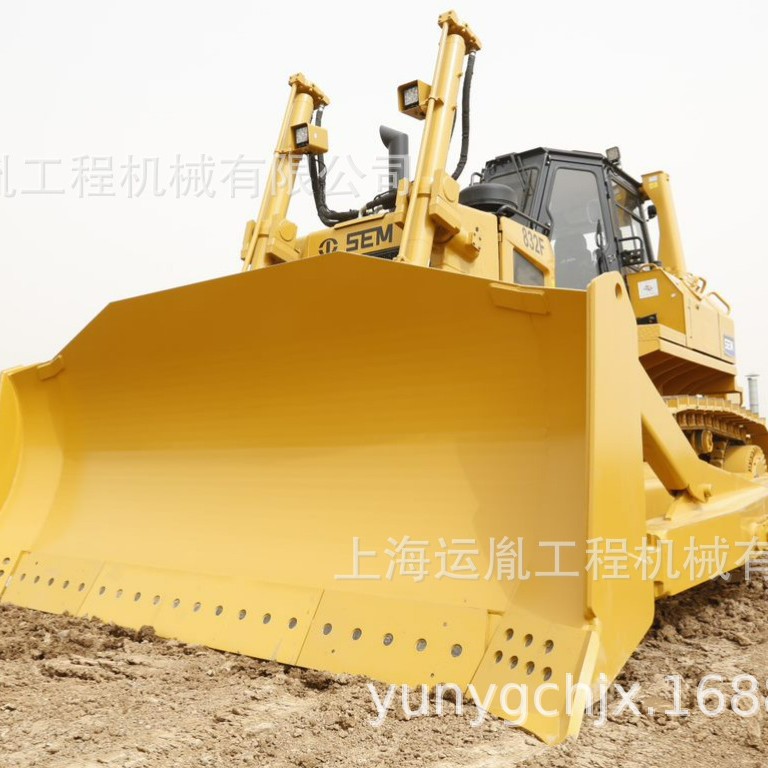 山工832推土机 卡特推土机 山推SD32推土机