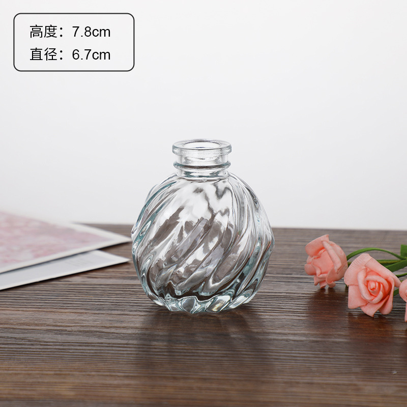 Estilo Europeo Retro Luz de lujo de cristal alivio pequeño florero de agua transparente florero decoración del hogar mini florero