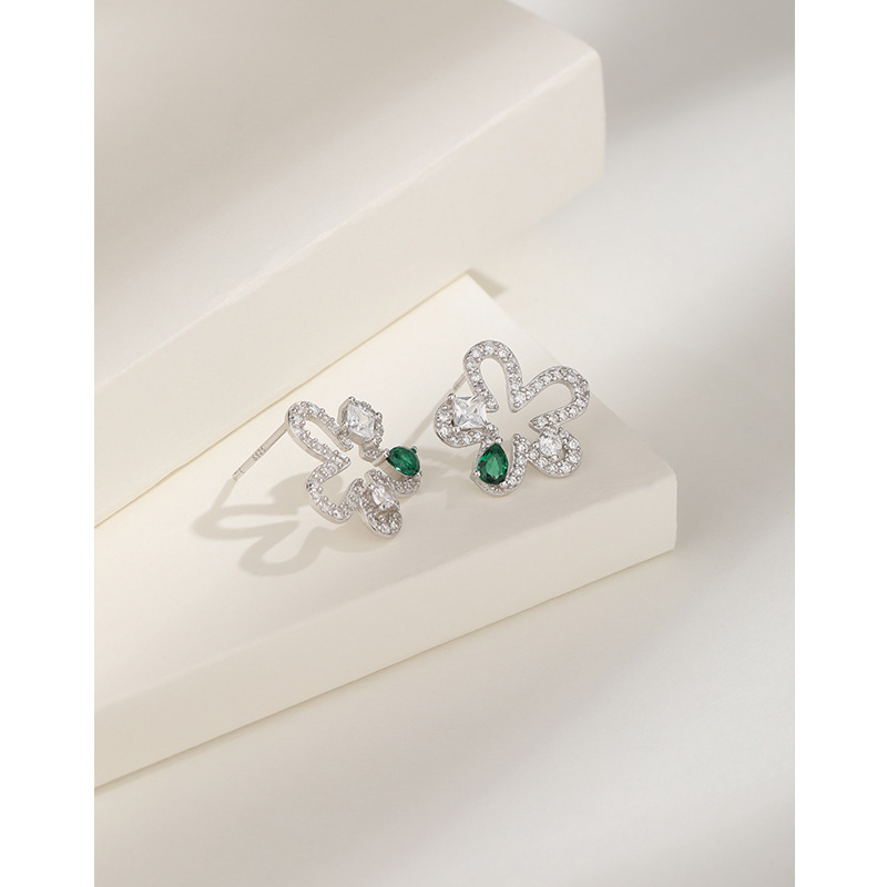 S925 plata esterlina con incrustaciones de circón flor Stud pendientes hembra nicho diseño Luz de lujo de alto grado retro pendientes de temperamento