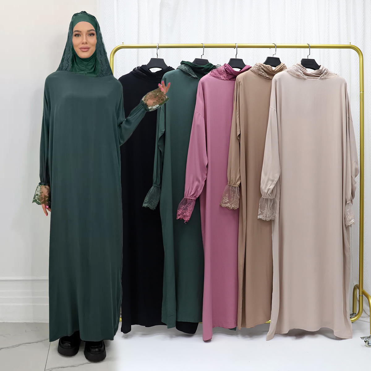 Muslimisches Damenkleid, einfarbig, langes Gewandkleid mit Kapuze, locker fallend, muslimische Mode mit langen Ärmeln und Spitzenbesatz_voghion.com