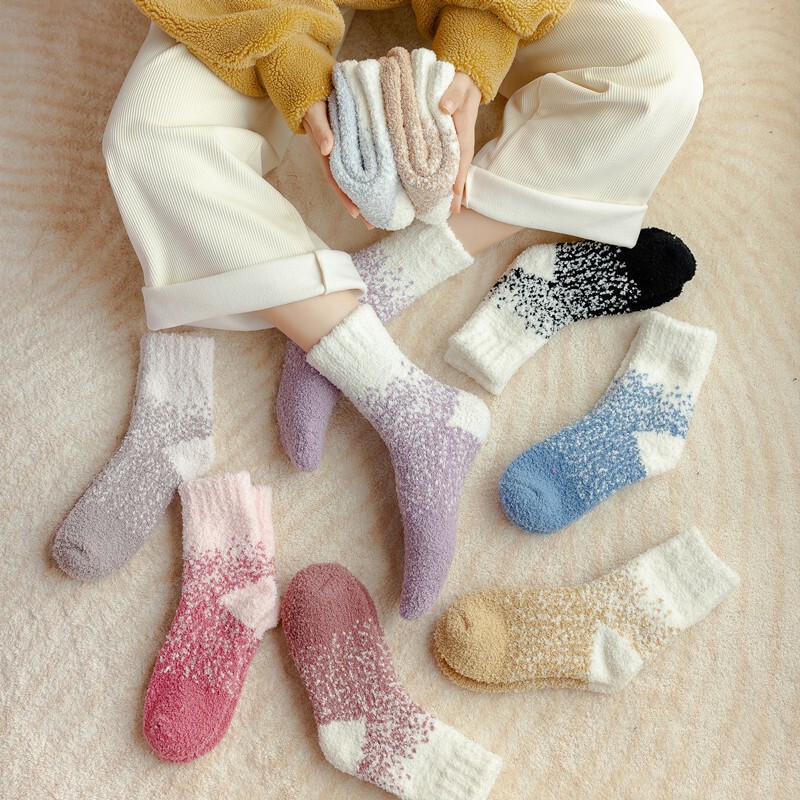 Cross-Border Coral Fleece Socks for Women, Thickened and Non-Shedding, Mid-Calf, Thickened Winter Warm Socks, Plush Sleep Socks Cross-Border Coral Fleece Socks for Women, Thickened and Non-Shedding, Mid-Calf, Thickened Winter Warm Socks, Plush Sleep Socks