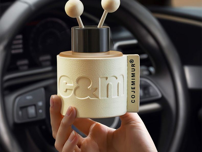 Car-Mounted Aromatherapy Essential Oil, Car Perfume, Fragrance Ornament, Long-Lasting Light Fragrance, High-End Aroma Decoration, Deodorizing Freshener
